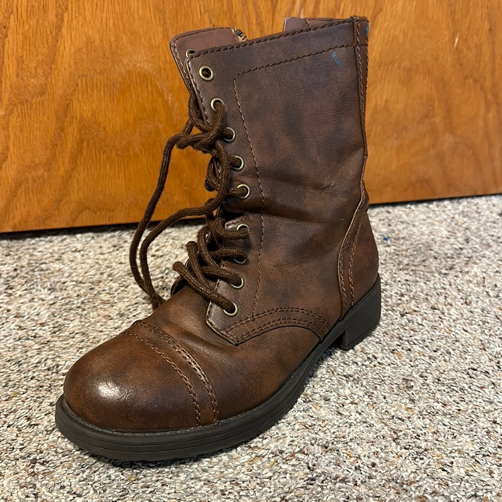Brash size 7 dark brown boots